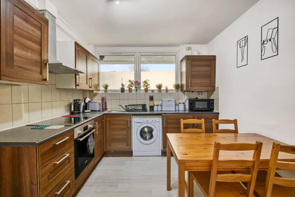 Peaceful 2-Bed South Bank Apartamento Londres Exterior foto